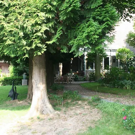 Beukenhorst Отель